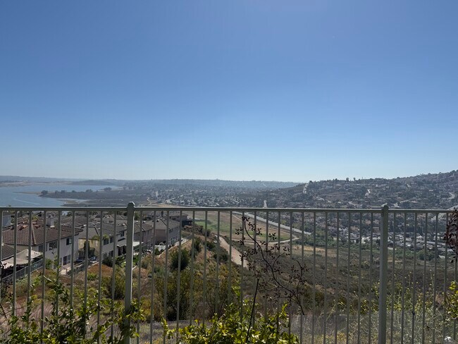 Building Photo - 10234 Valley Waters Dr