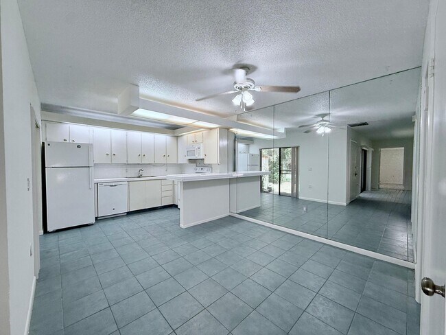 Foto del edificio - 710 7th Ln