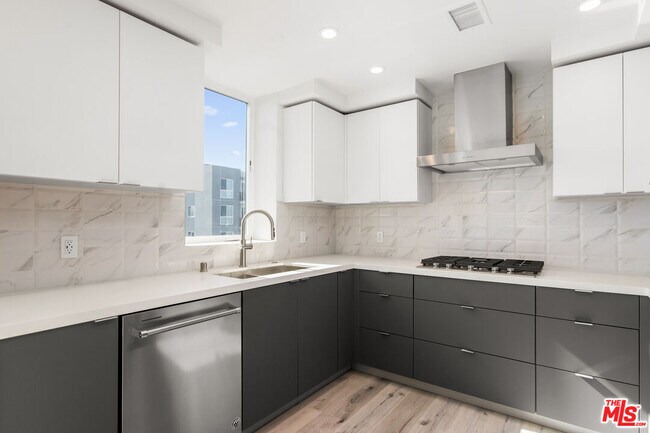 Foto del edificio - 1226 S Bedford St