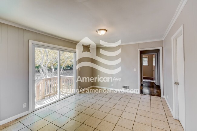 Foto del edificio - 2515 Ridgewood Rd