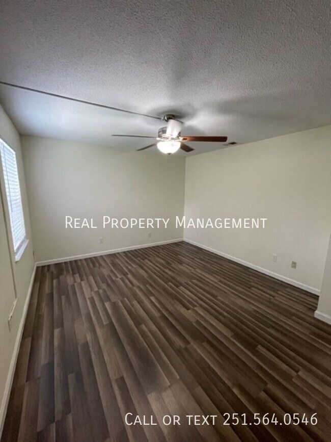 Building Photo - 6661 Merlin Dr