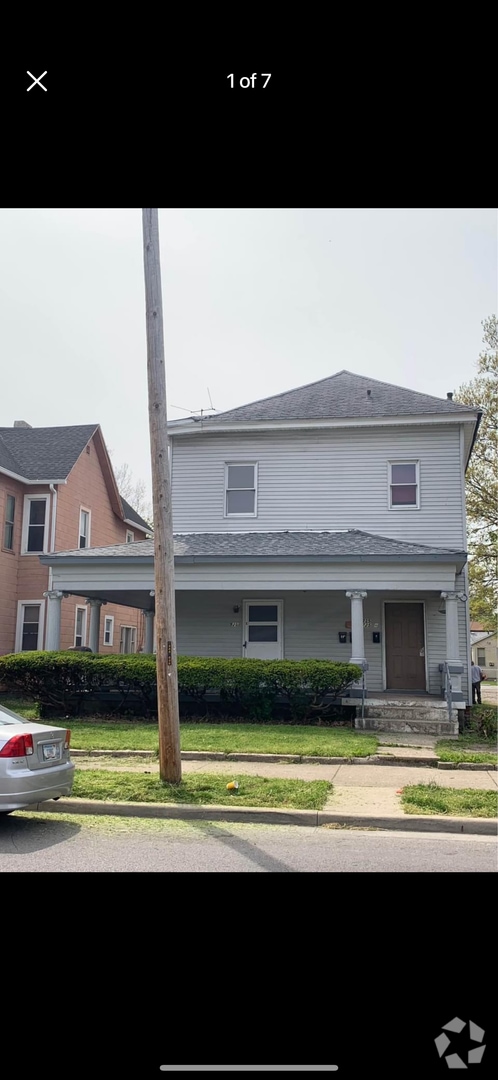 Building Photo - 725 S 7th St