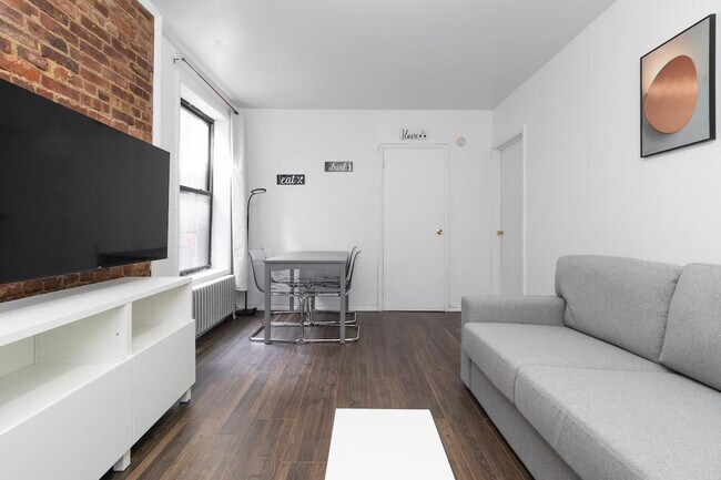 Foto del edificio - 1827 2nd Ave