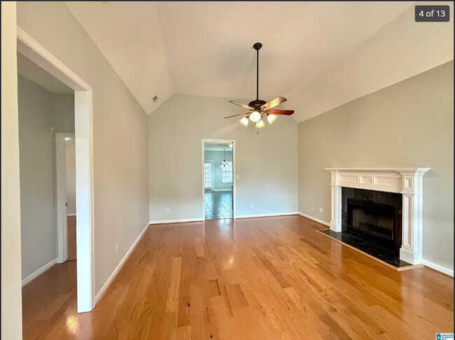 Foto del edificio - 974 Savannah Ln