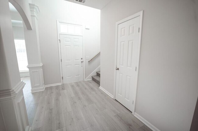 Foto del edificio - 125 Chilburn Cir