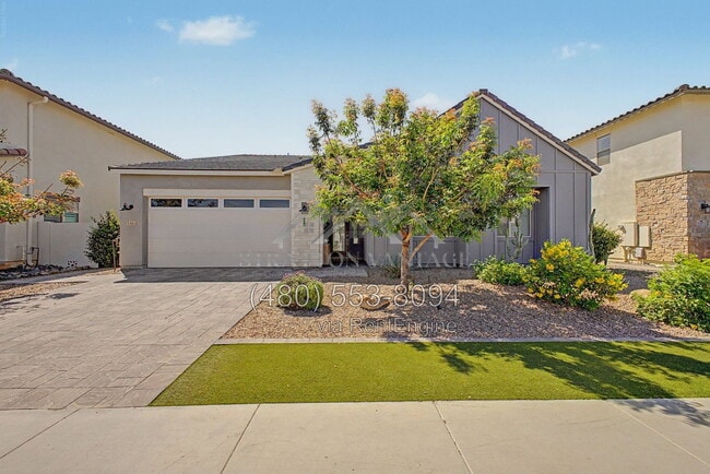Building Photo - 1461 E San Carlos Way