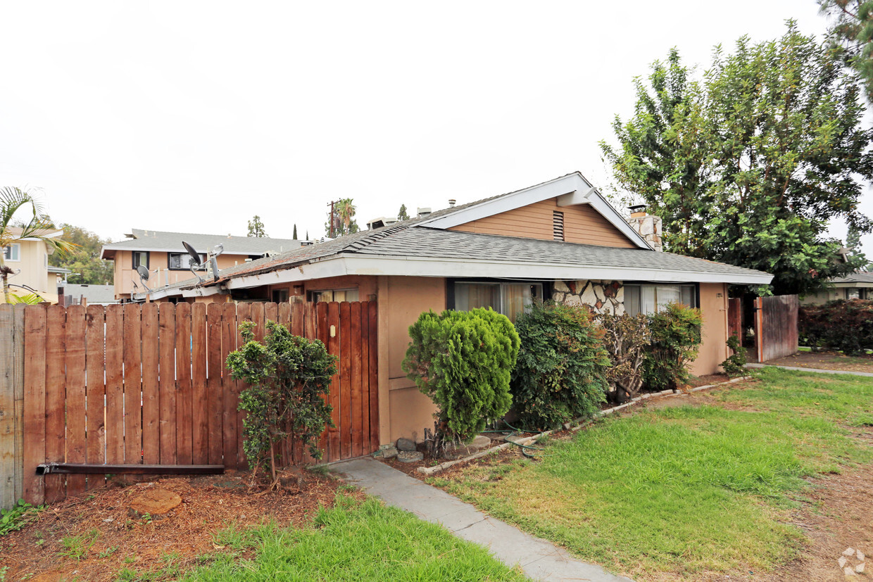 Building Photo - 12092 Haster St