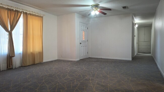 Foto del edificio - 5008 Bobo Rd