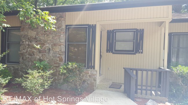 Building Photo - 14 Orantes Pl