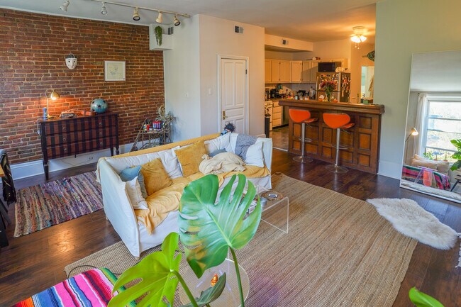 Foto del edificio - 630 N 2nd St