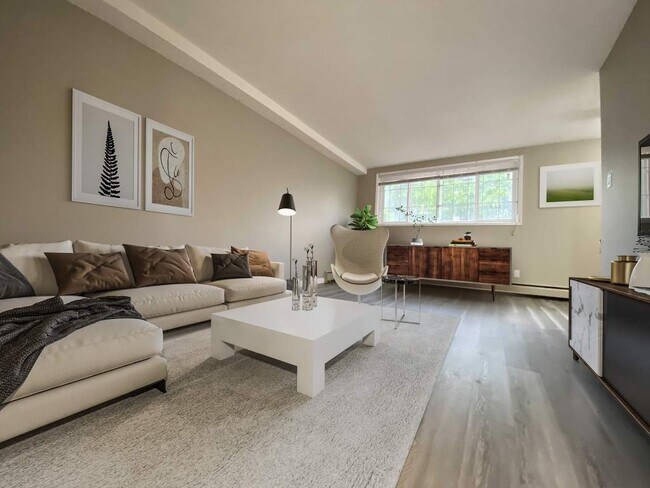 Photo du bâtiment - Mainstreet Village Apartments