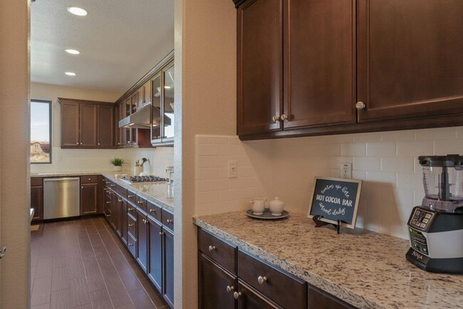 Foto del edificio - 3 bedroom home plus private one bedroom Ca...