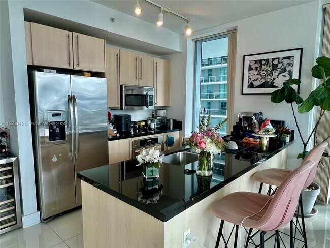 Foto del edificio - 1111 SW 1st Ave