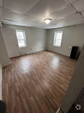 Building Photo - 6 E Broadway