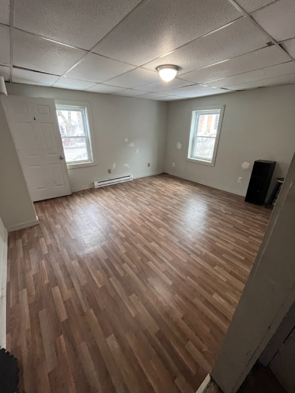 Primary Photo - 6 E Broadway