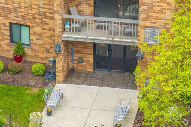 Entrada principal - Cochran Hall Condominium