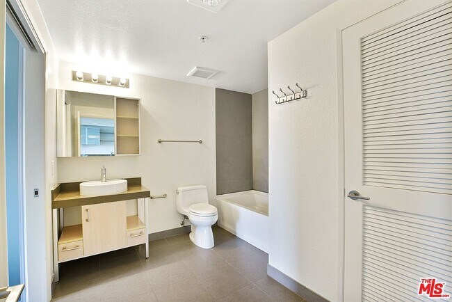Foto del edificio - 1234 WILSHIRE Blvd
