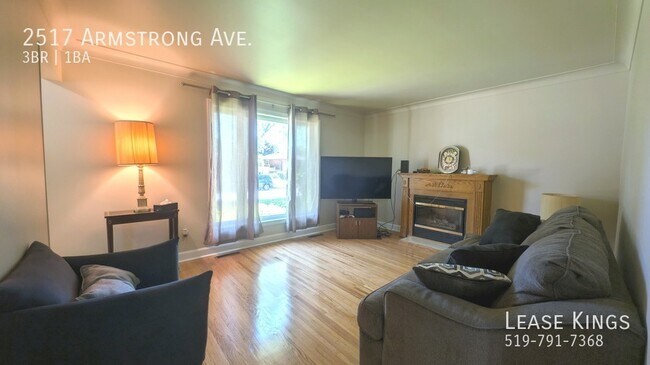 Photo du bâtiment - Updated Ranch with Garage in Fountain Bleu