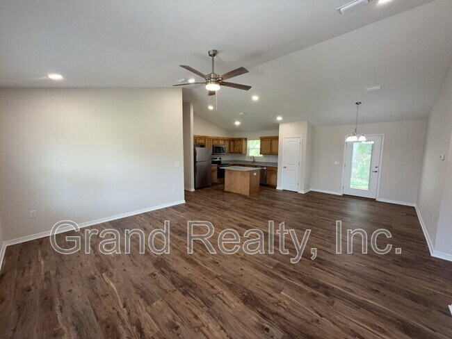 Foto del edificio - 4208 Eleanor St