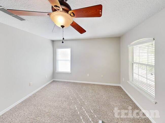 Foto del edificio - 1513 Lancashire Way