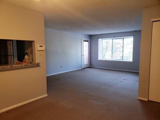 Living Dinning2 - 4810 Aberdeen Dr