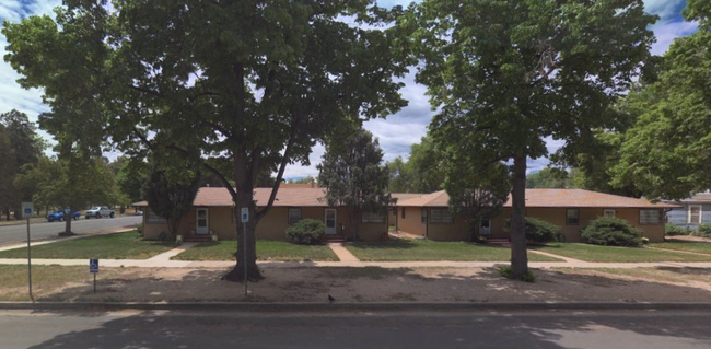 Building Photo - Parkmoor Apartments