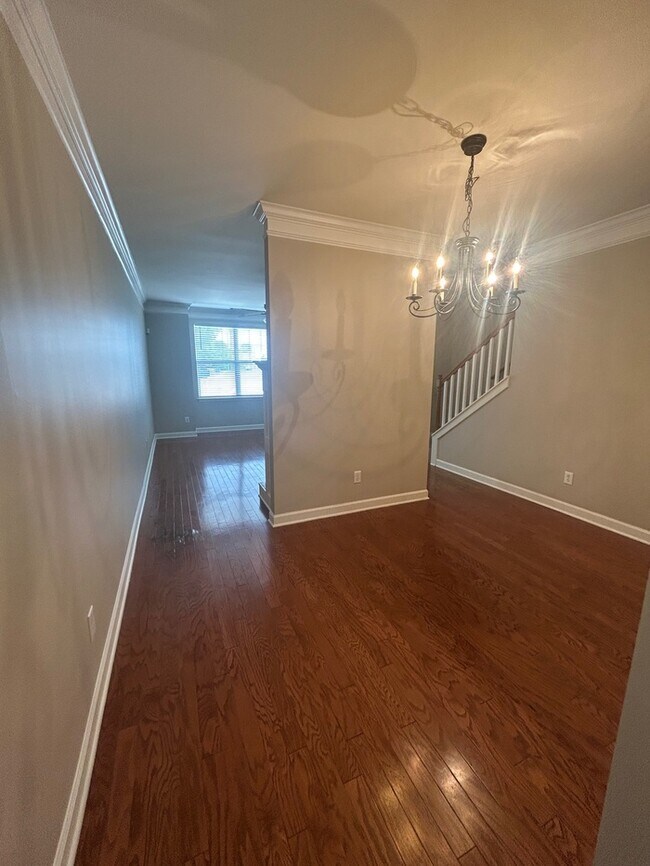 Foto del edificio - Beautiful 2 Bedroom 2.5 Bath Townhouse inn Prime Nashville Location