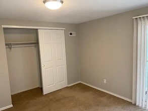 Building Photo - 5685 S Quemoy Ct