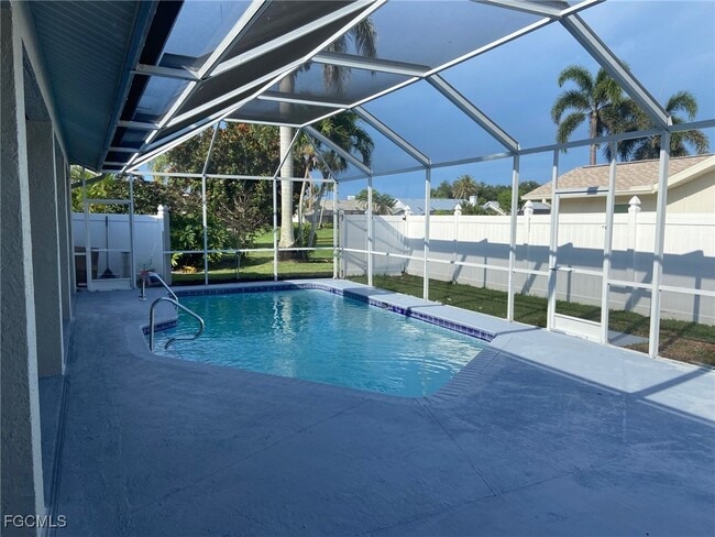 Foto del edificio - 8860 Banyan Cove Cir