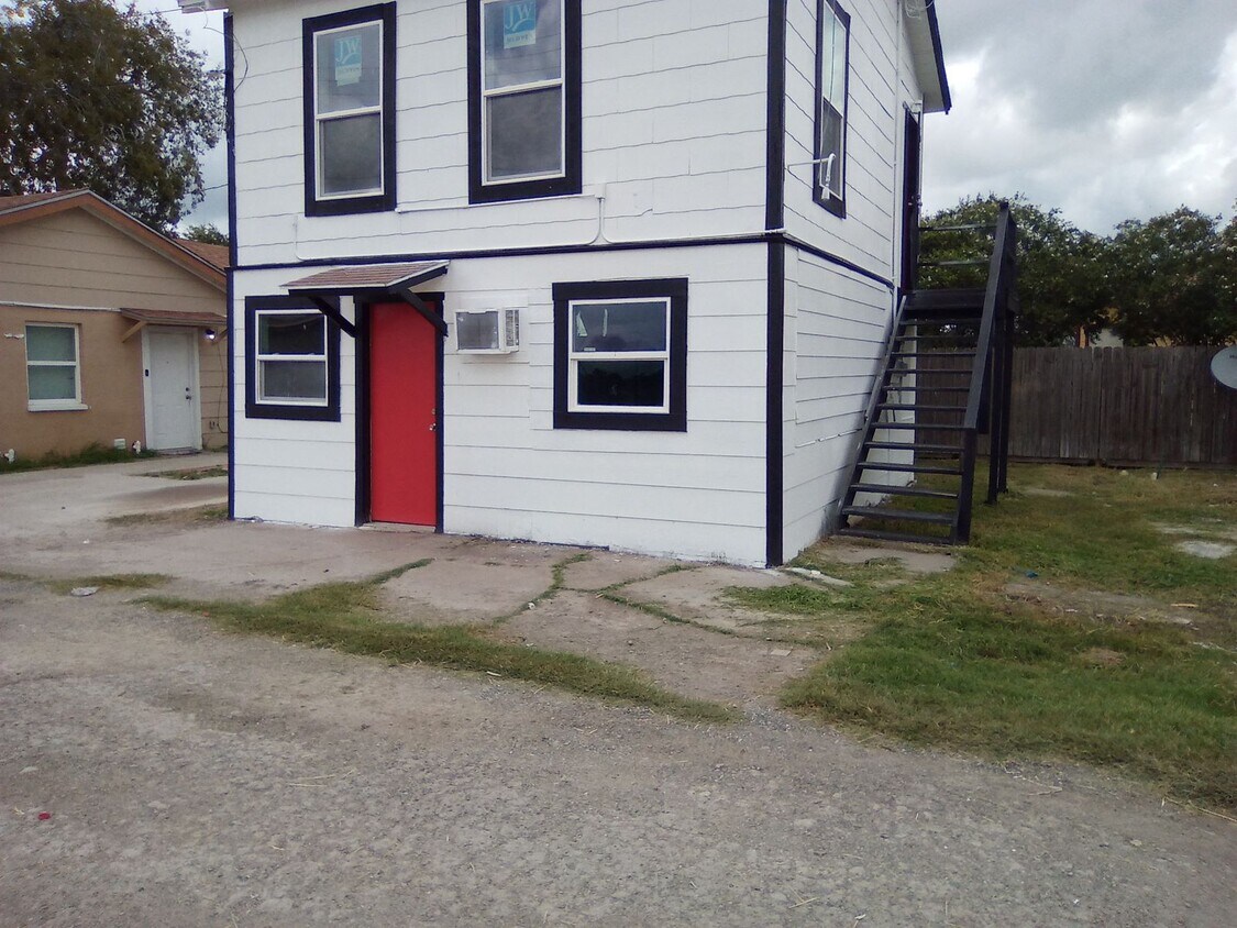 Foto principal - 609 West Nettie Avenue