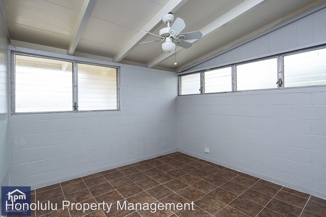 Building Photo - 87-262 Maia St