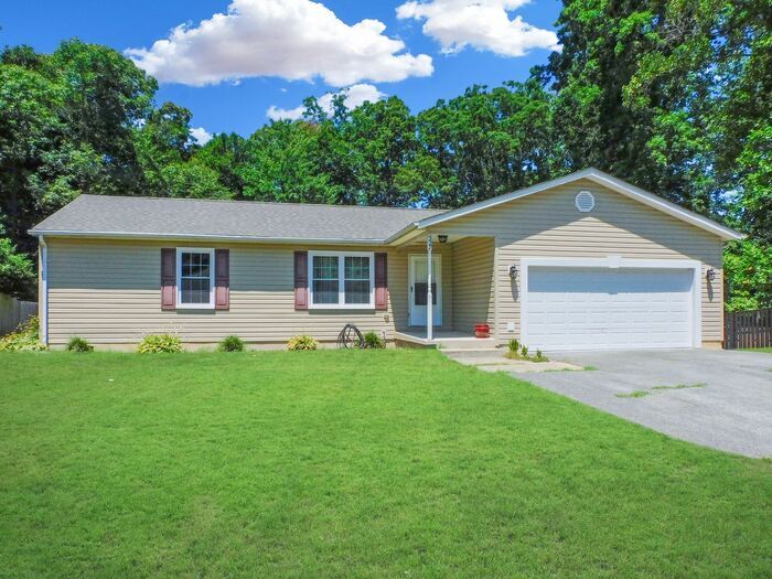 327 White Sands Dr, Lusby, MD 20657 House Rental in Lusby, MD