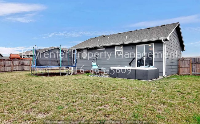 Building Photo - 1470 N Aster Cir