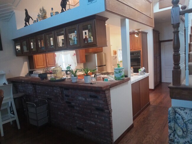 Foto del edificio - 408 S Ash Ave