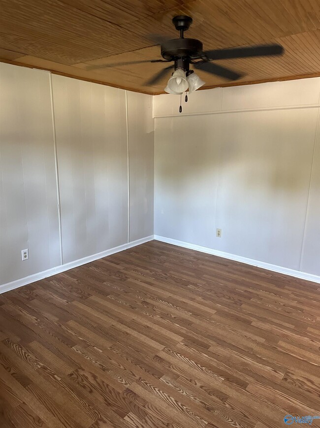 Foto del edificio - 1402 Rison Ave NE