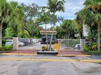 Foto principal - 6886 N Kendall Dr