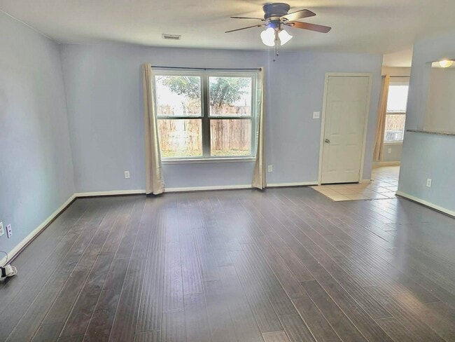 Foto del edificio - 11207 Hall Ridge Ct