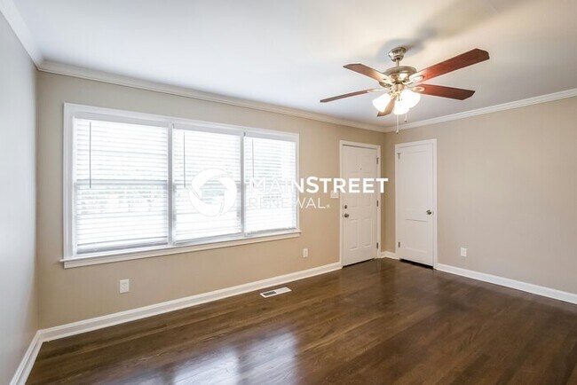 Foto del edificio - 3 Bedroom Pet-Friendly Home in Marietta, GA with Main Street Renewal