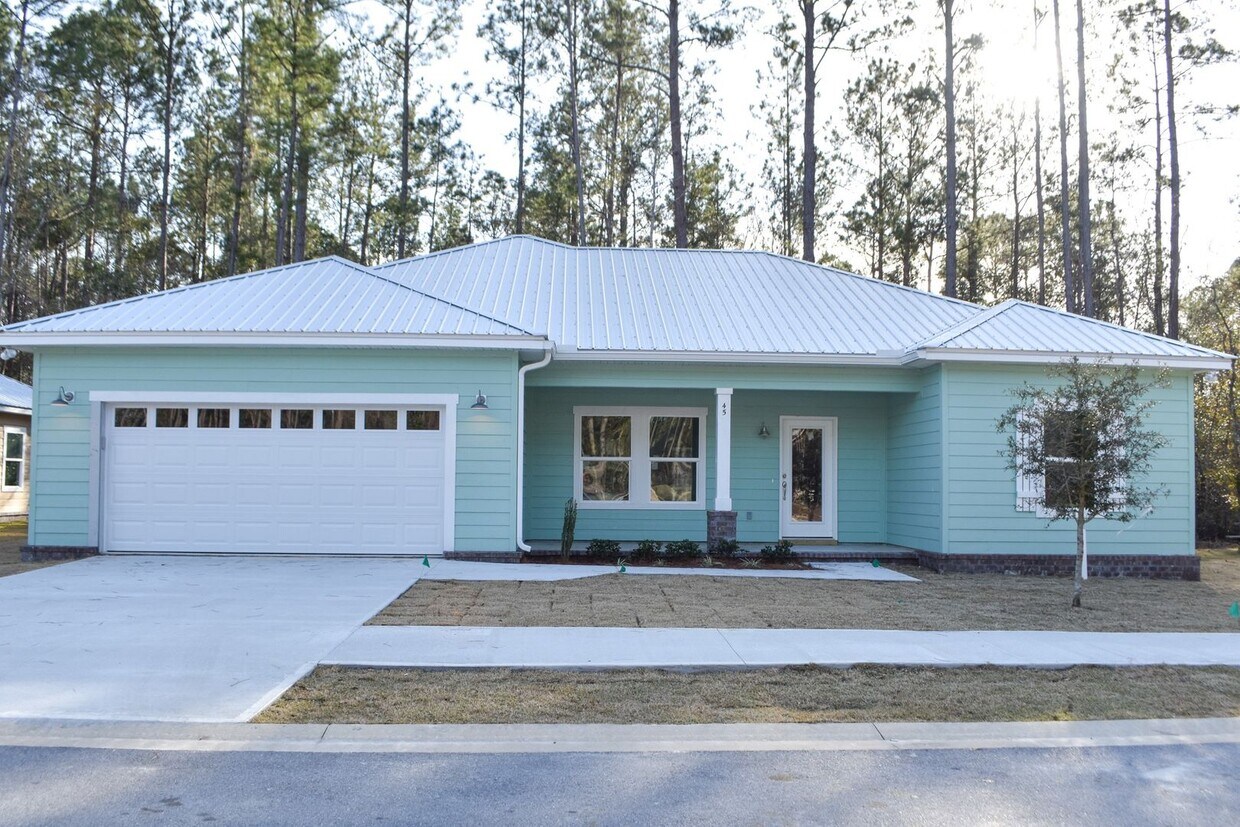 Primary Photo - Brand New Custom 3 bedroom 2 bath Craftsman