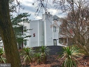 Building Photo - 506 Shelby Ct
