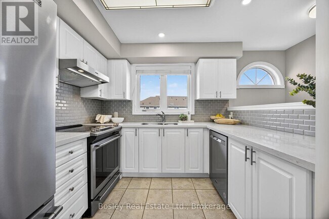 Building Photo - 59 Cranberry Surf