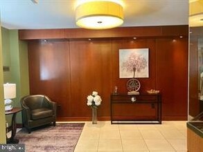 Building Photo - 1260 21st St NW