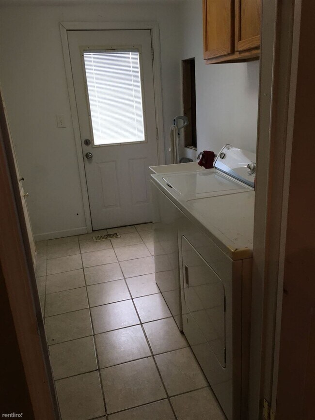 Foto del edificio - 5 br, 3 bath House - 430 S Linden Ave No name