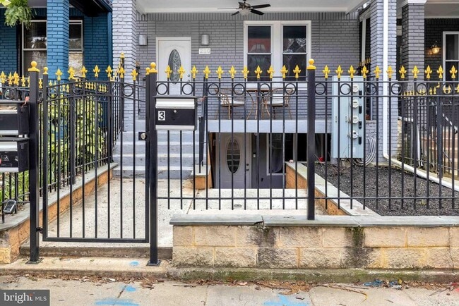 Building Photo - 210 Upshur St NW