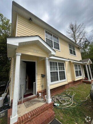Building Photo - 1552 Devoe St