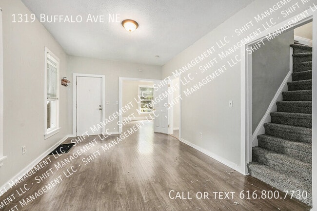 Foto del edificio - 1319 Buffalo Ave NE