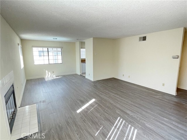 Building Photo - 2931 Plaza del Amo