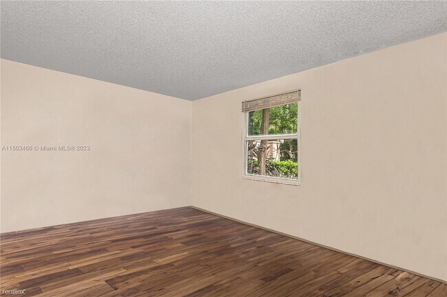 Foto del edificio - 3 br, 2 bath House - 17145 E Bay Road 4105