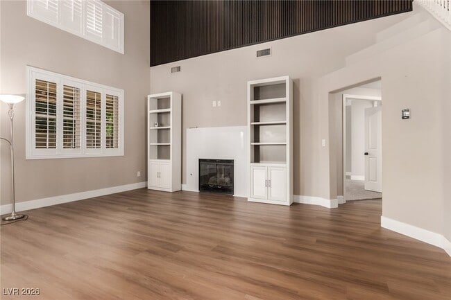 Building Photo - 264 Pointe Ranier Ave