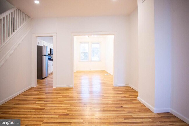 Building Photo - 3702 Hayward Ave